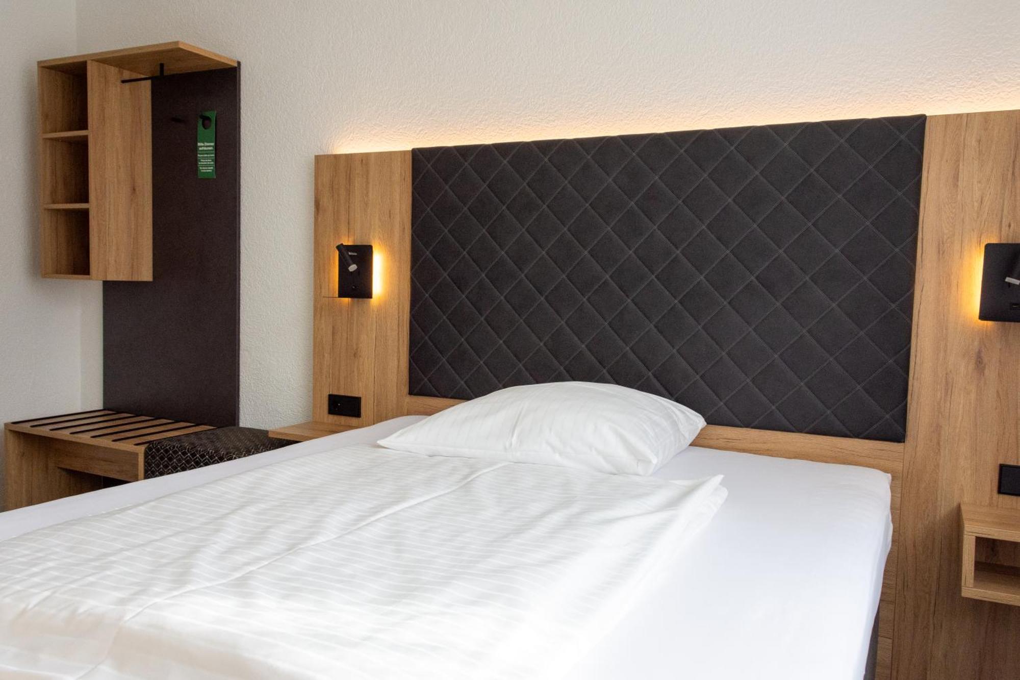 Hotel-Cocco-Bello in der Villa Foret Ludwigsburg Eksteriør billede